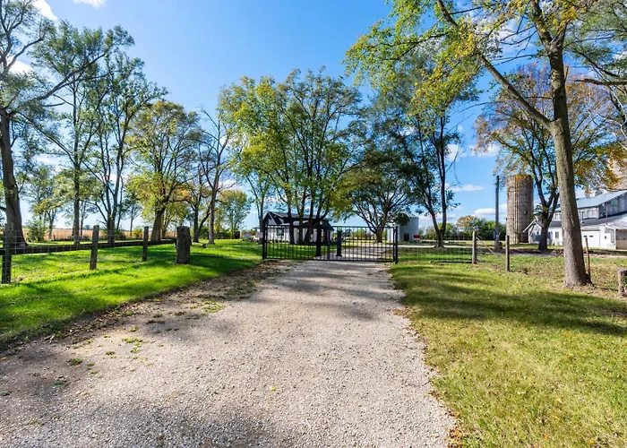 Private 4br Estate On 11 Acres, Game Room, Near Hospitals & Casino * Рокфорд